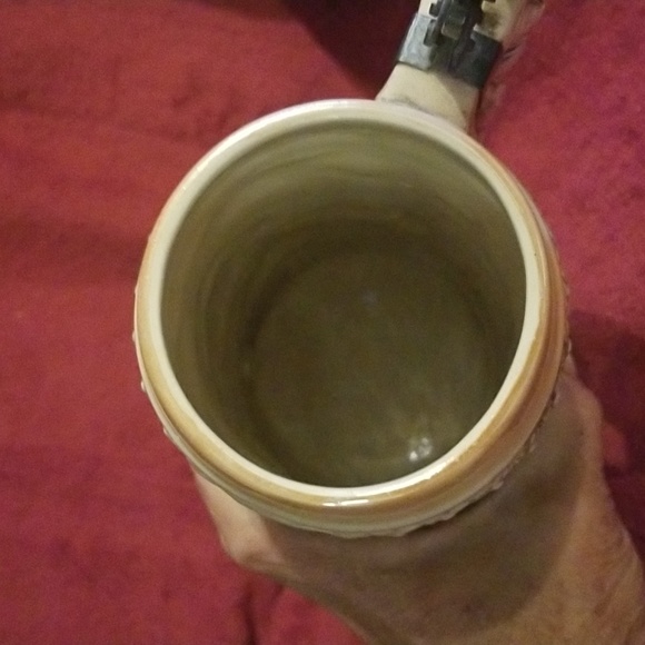 VINTAGE MUSICAL 13" BEER STEIN,  MADE IN JAPAN, WIND UP PLAY ROLL OUT THE BARREL - Picture 10 of 12